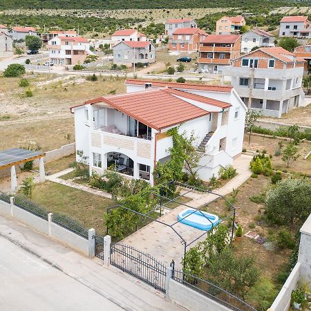 Apartment Larisa Gornji Karin Esterno foto